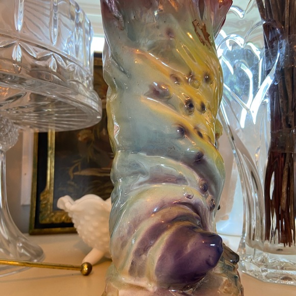 Vintage Gypsy with mandolin and seashell vase porcelain Dee Bee lustreware - Picture 4 of 8